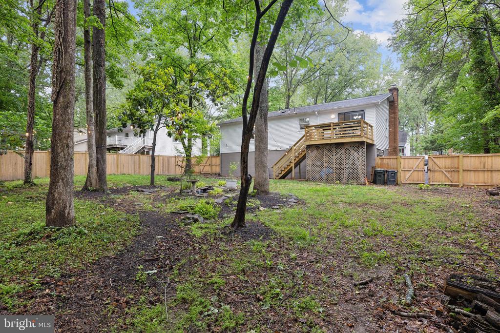 131 OAKWOOD DRIVE