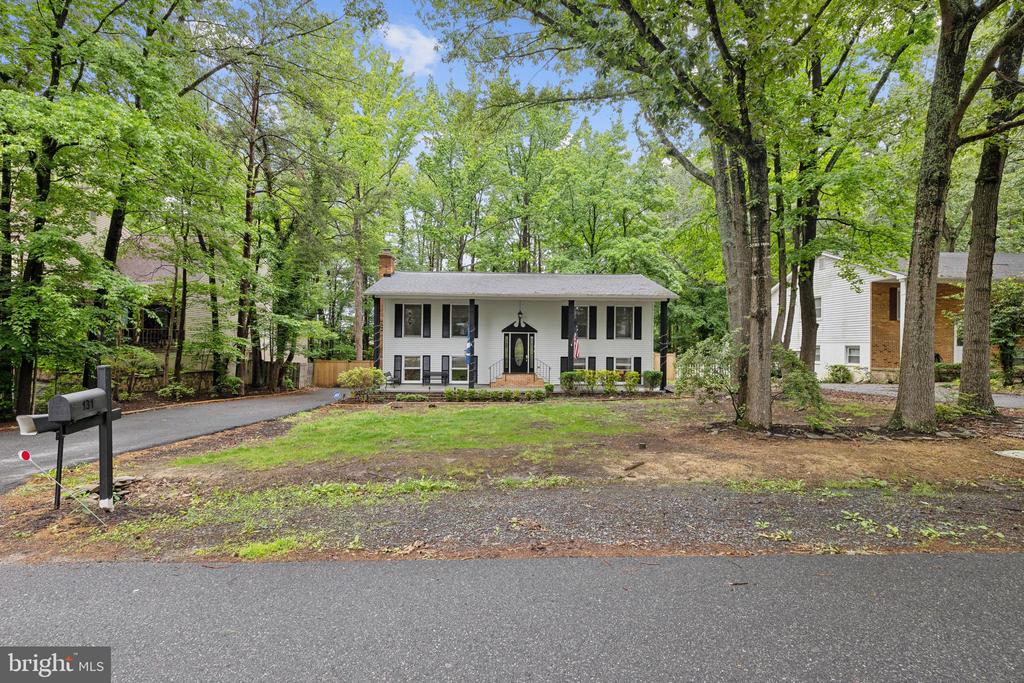 131 OAKWOOD DRIVE