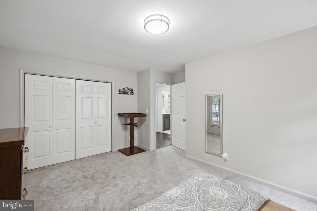 131 OAKWOOD DRIVE