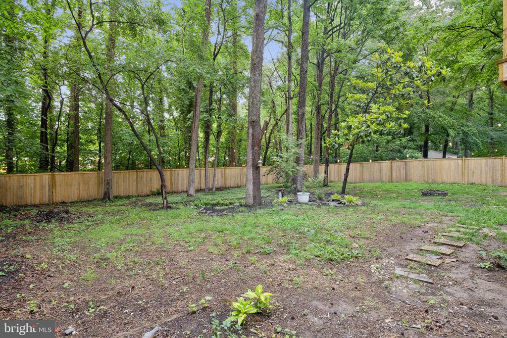 131 OAKWOOD DRIVE