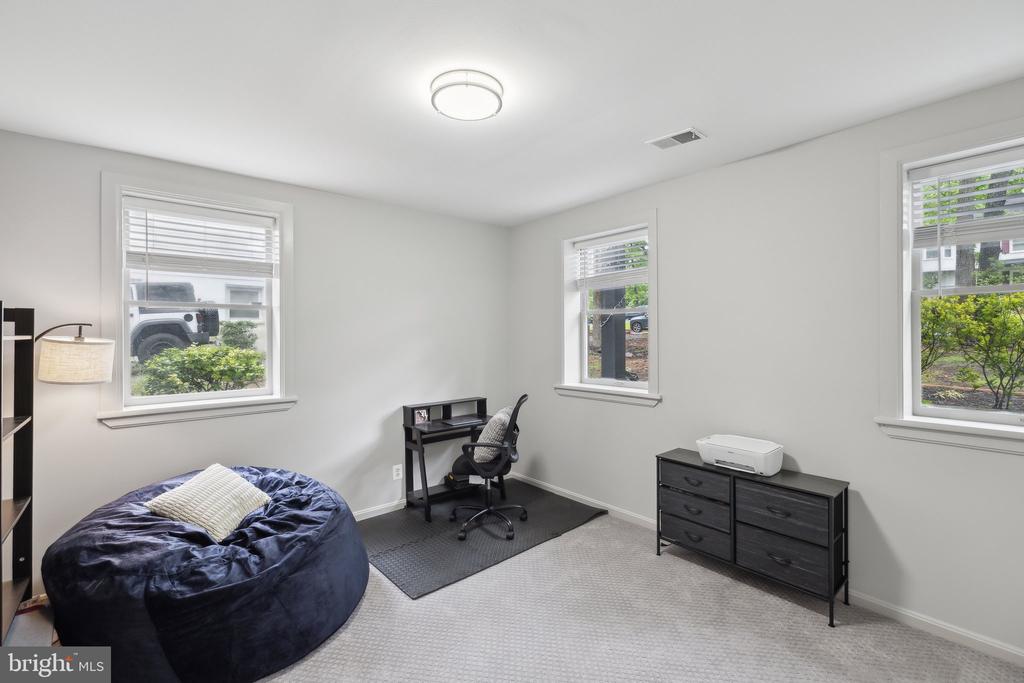 131 OAKWOOD DRIVE
