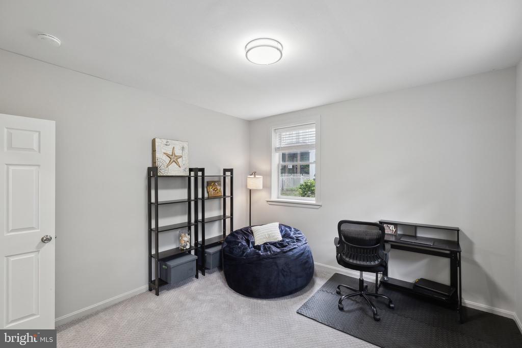 131 OAKWOOD DRIVE