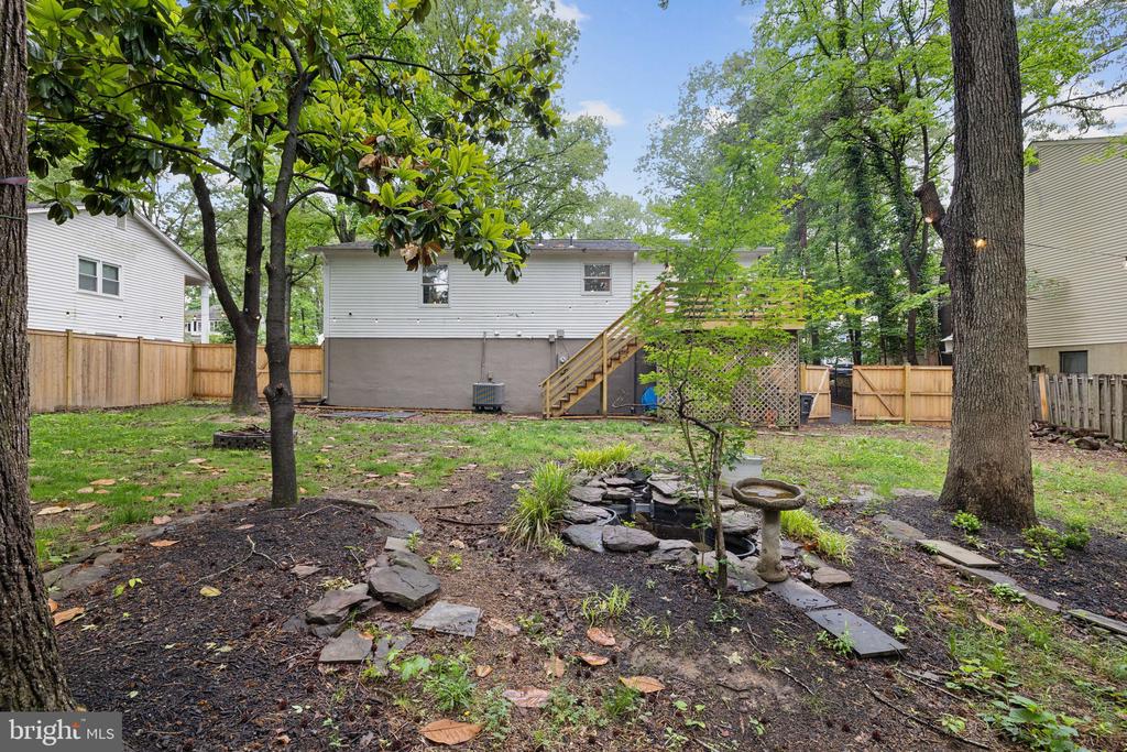 131 OAKWOOD DRIVE