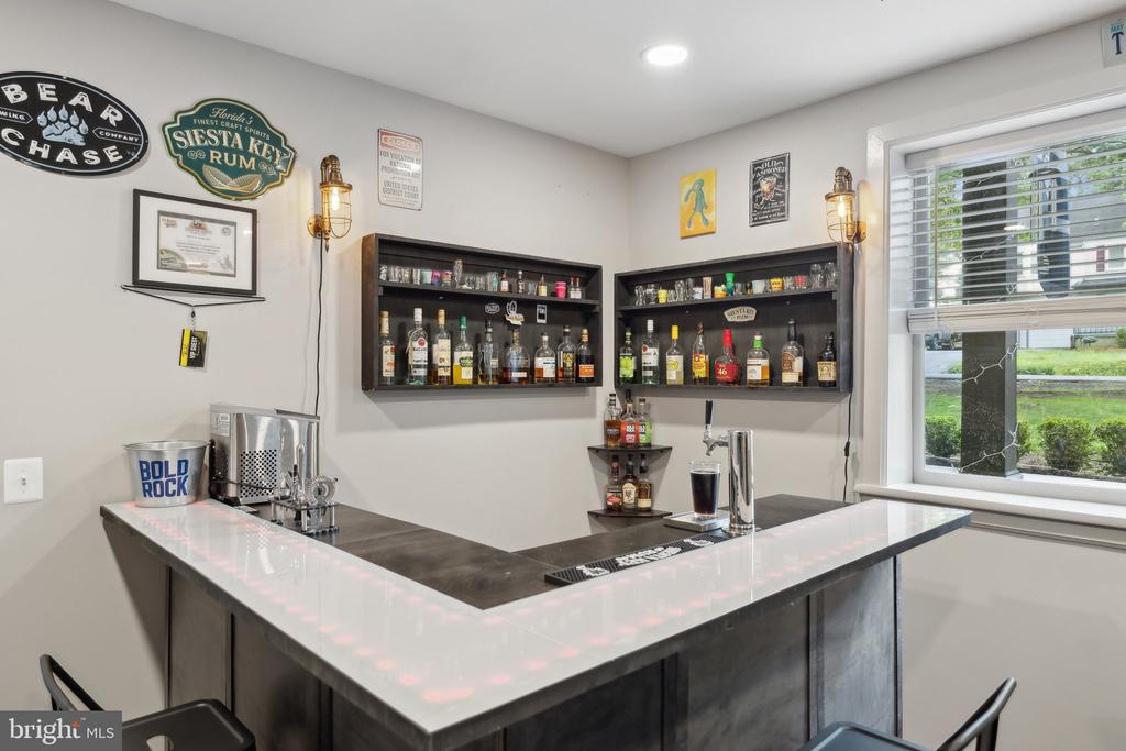 131 OAKWOOD DRIVE