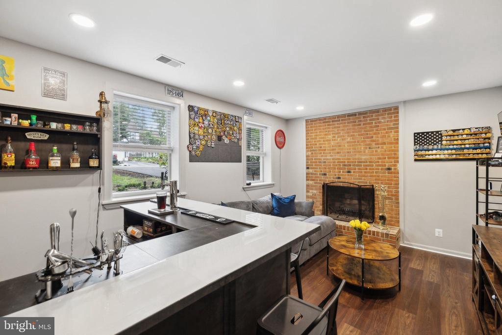 131 OAKWOOD DRIVE