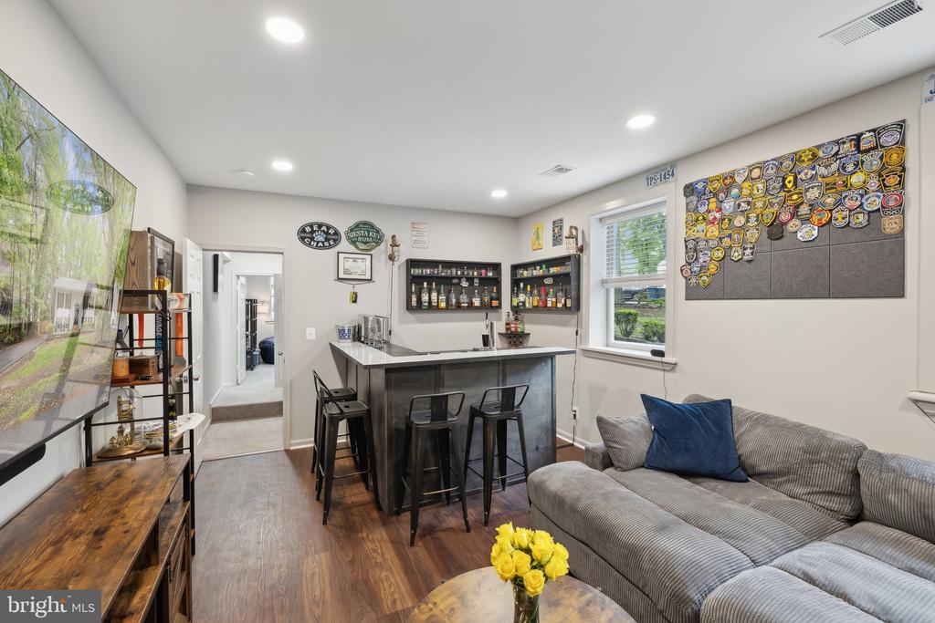 131 OAKWOOD DRIVE