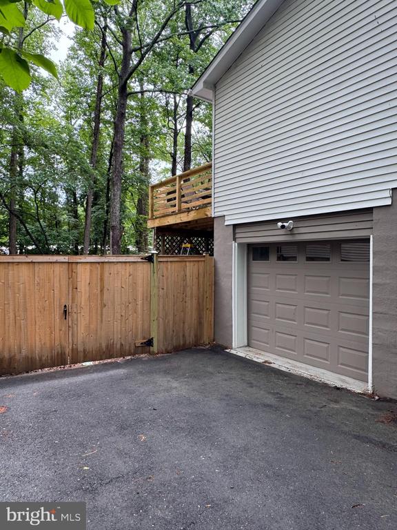 131 OAKWOOD DRIVE