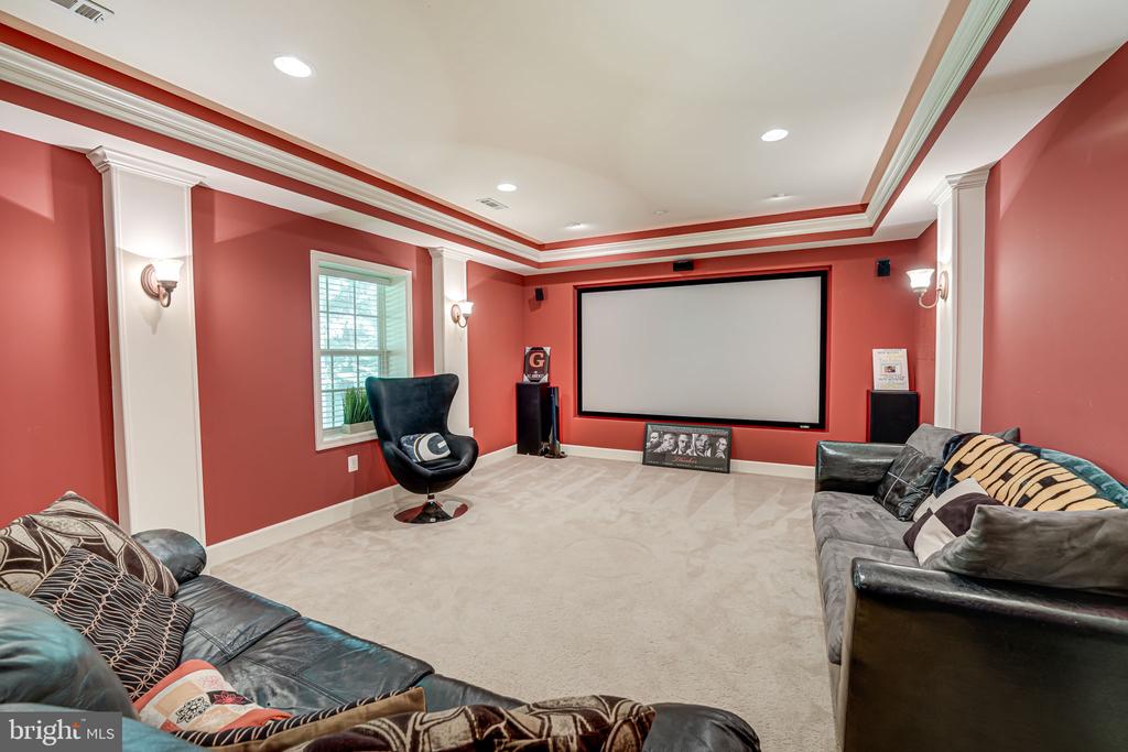 47 RIDINGS LANE