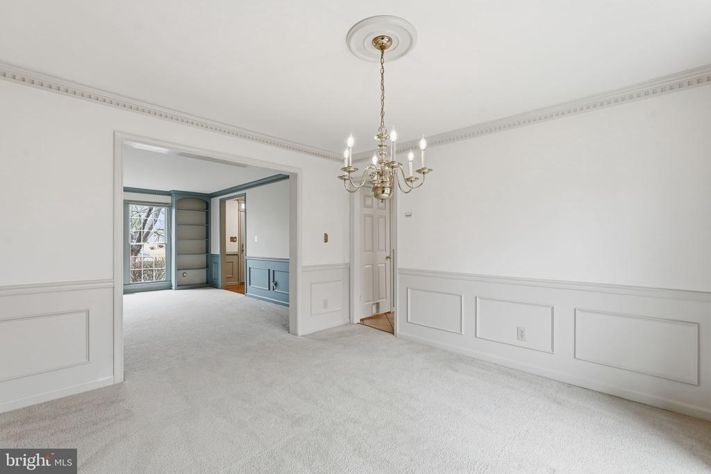 13 NEW BRUNSWICK COURT