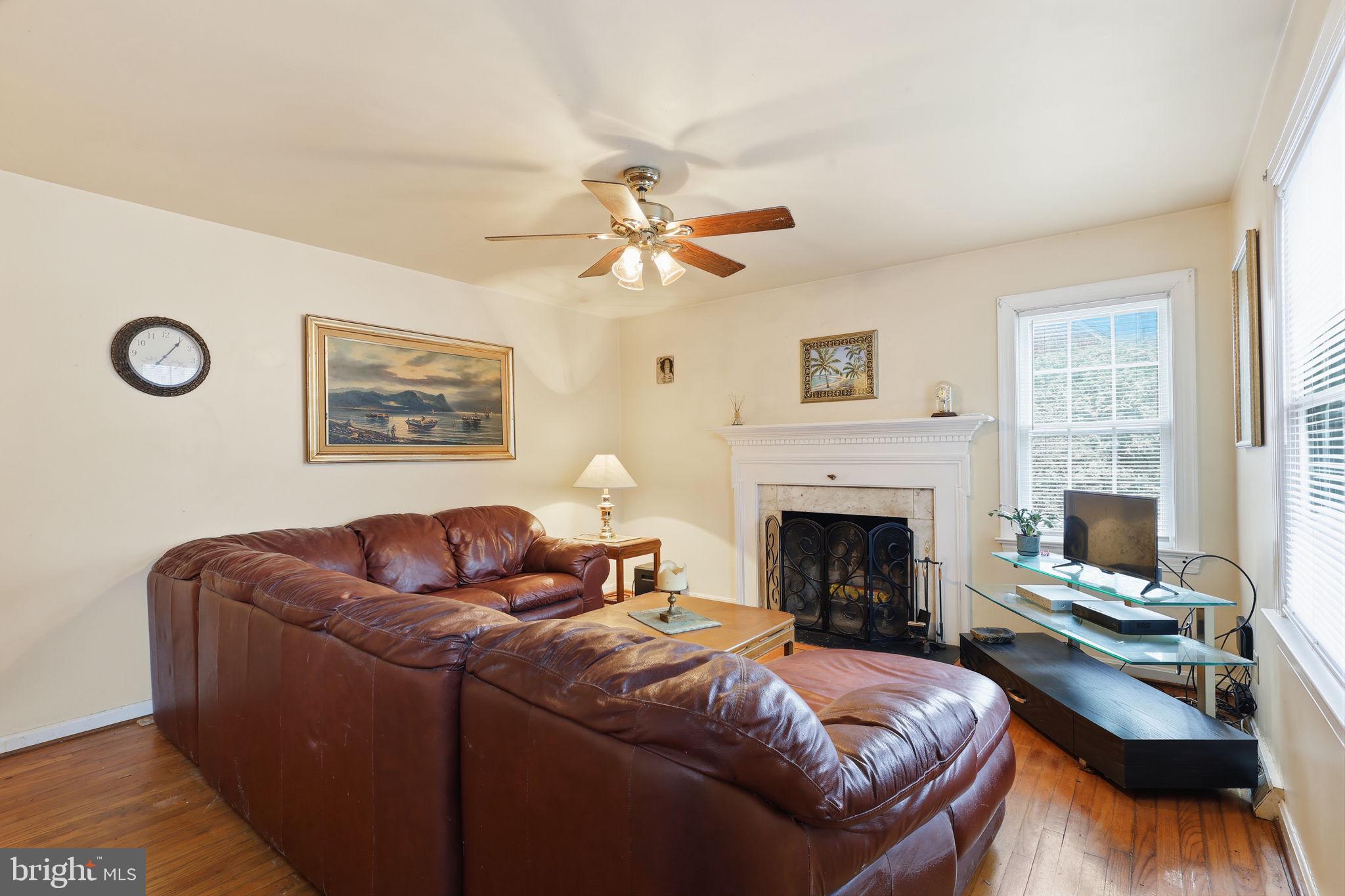 1007 MANNING DRIVE