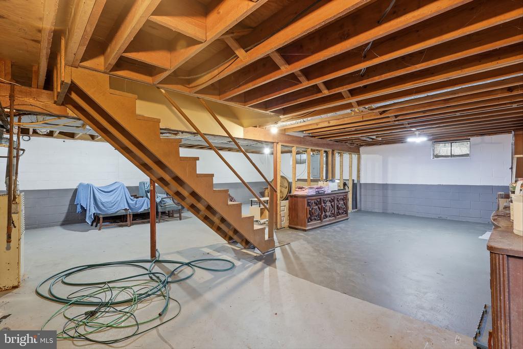 1007 MANNING DRIVE