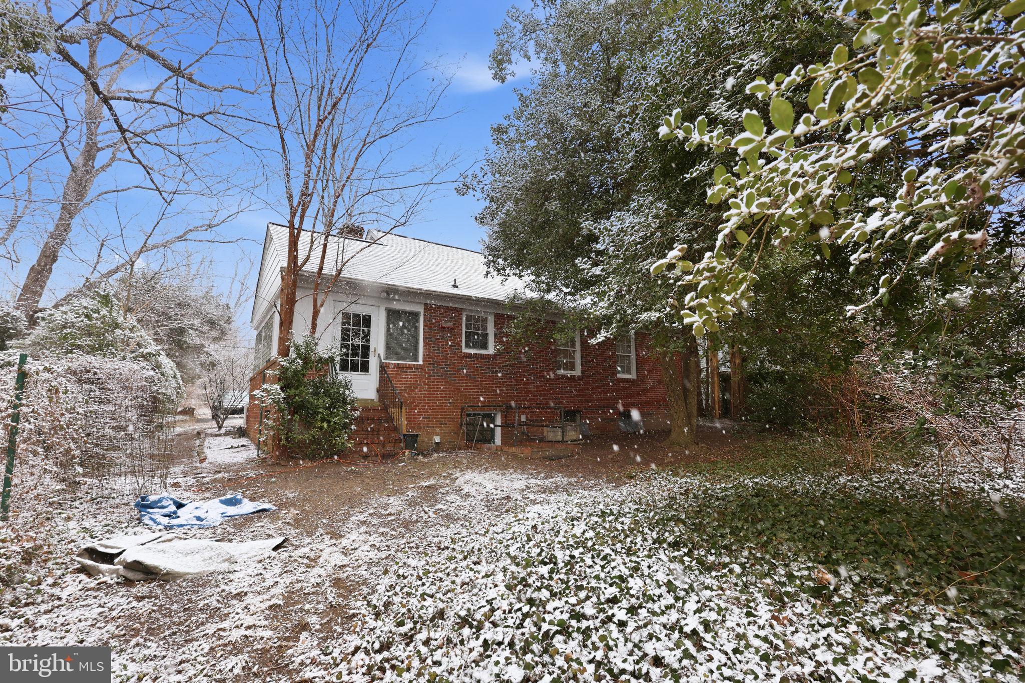 1007 MANNING DRIVE