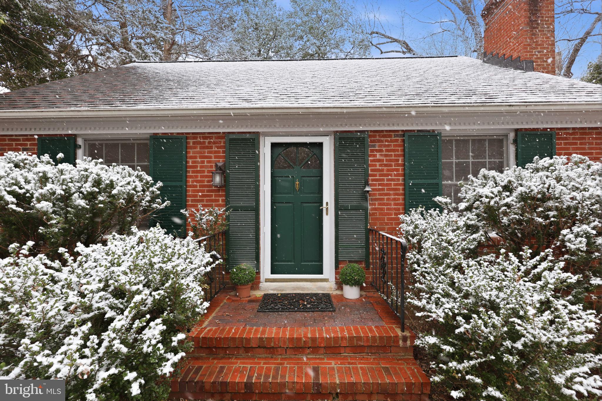1007 MANNING DRIVE
