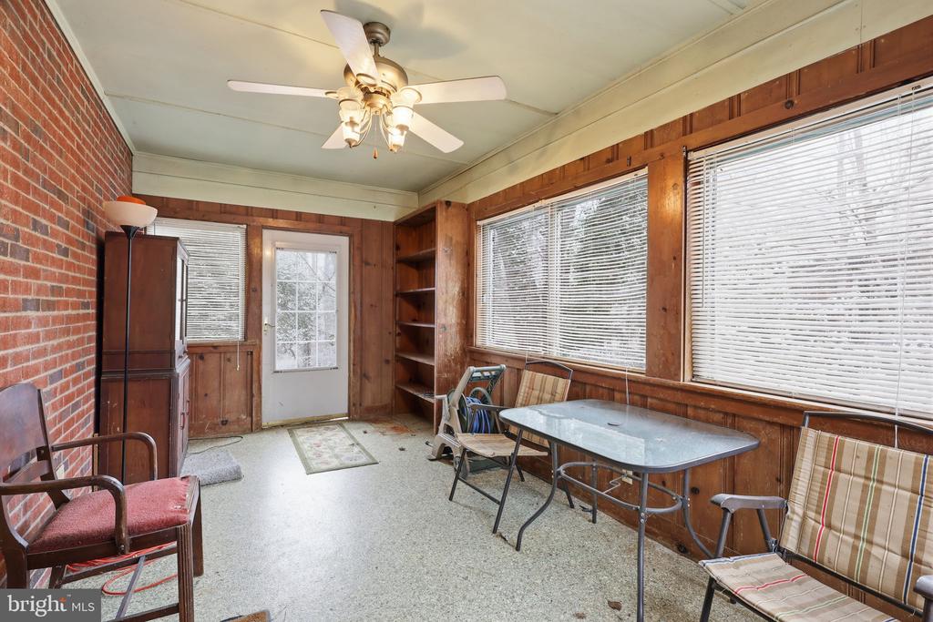 1007 MANNING DRIVE