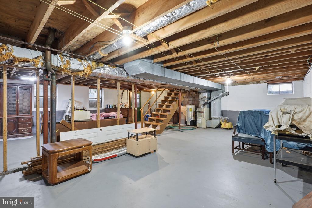 1007 MANNING DRIVE