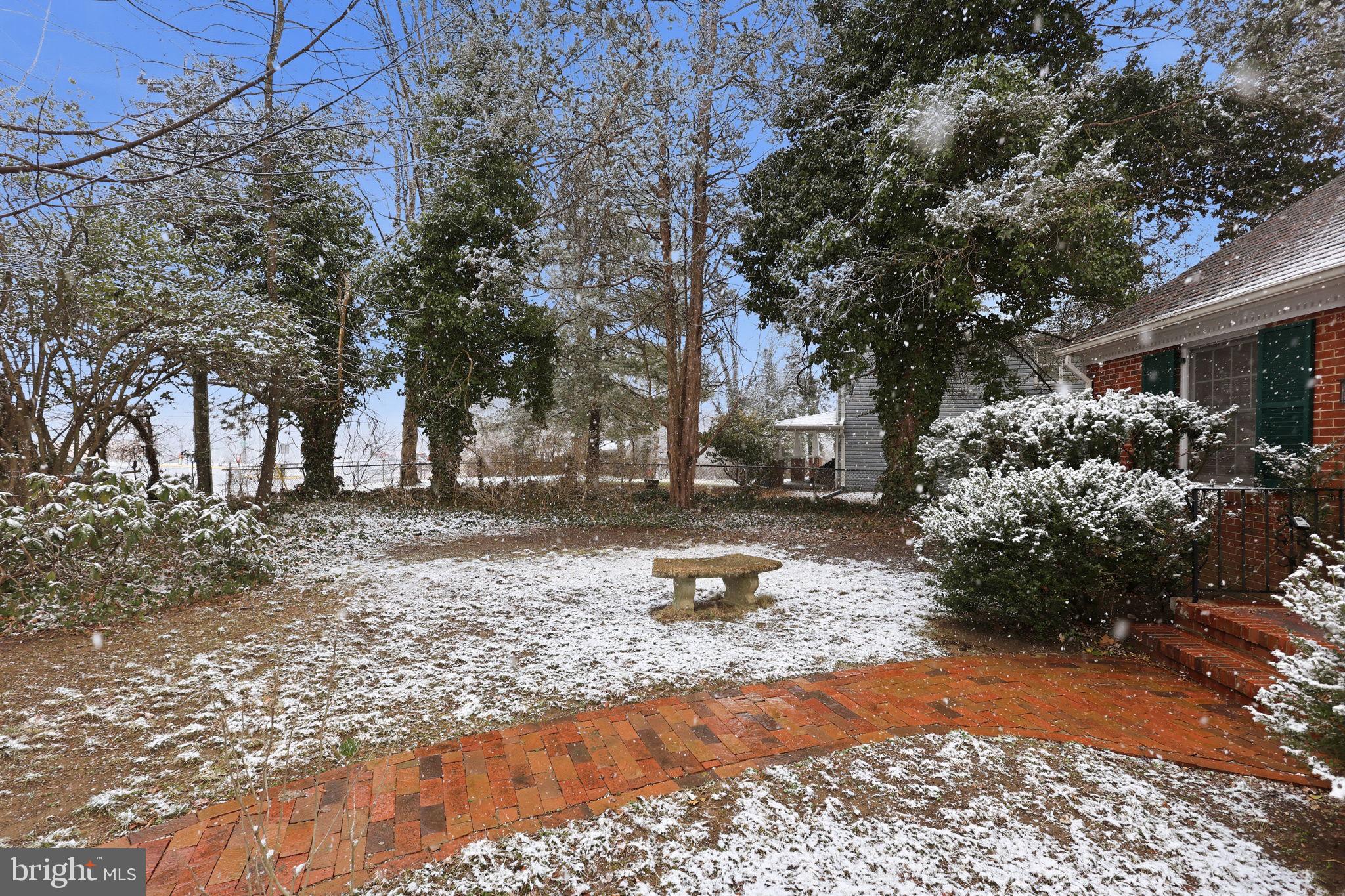 1007 MANNING DRIVE