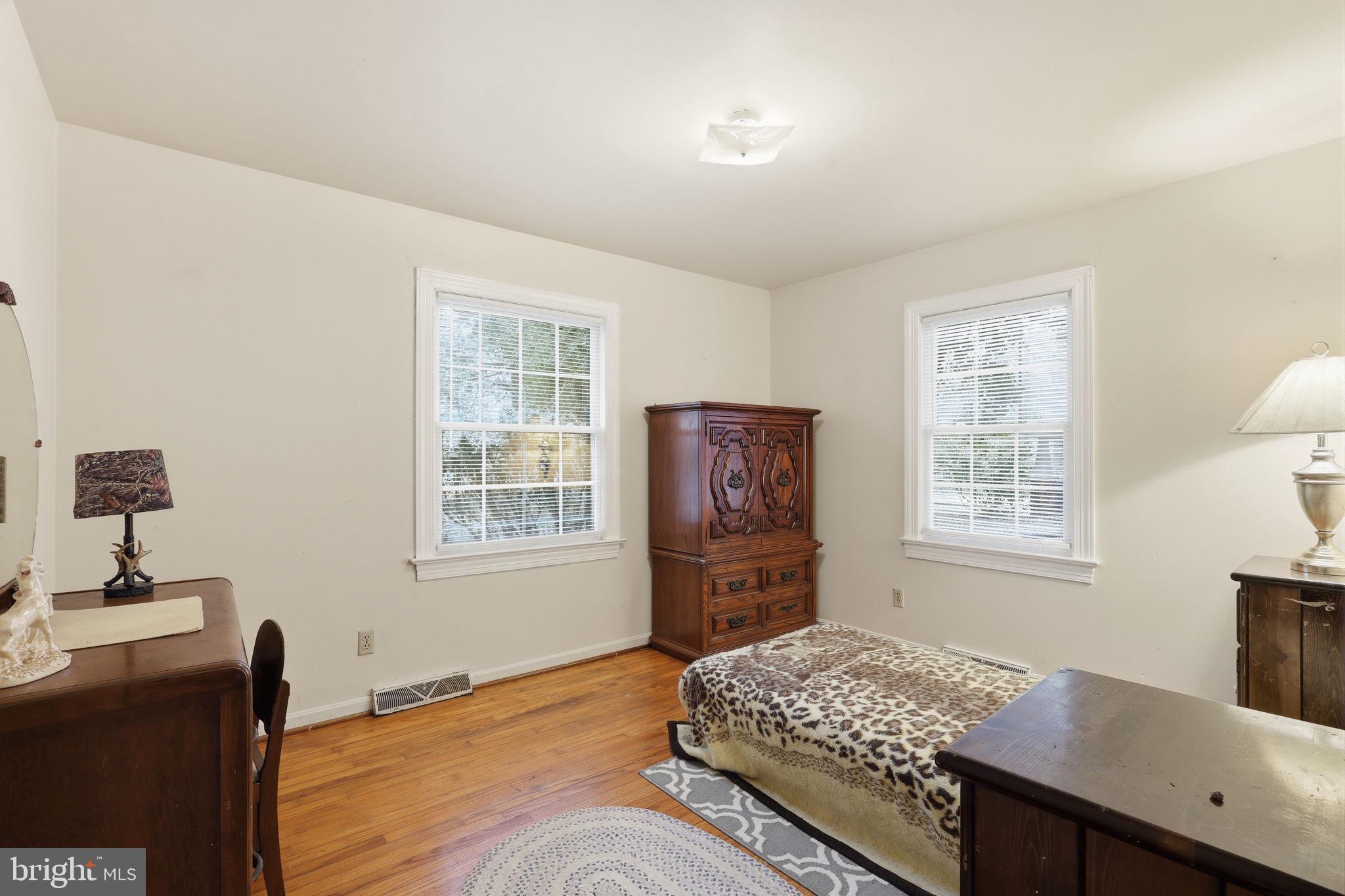 1007 MANNING DRIVE