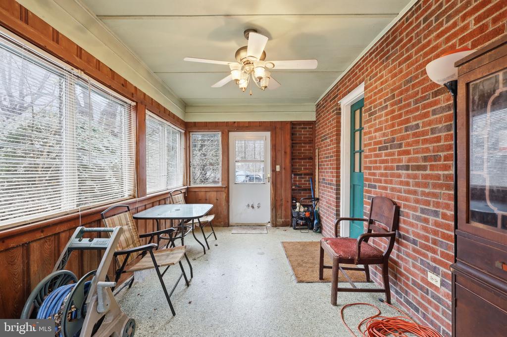 1007 MANNING DRIVE