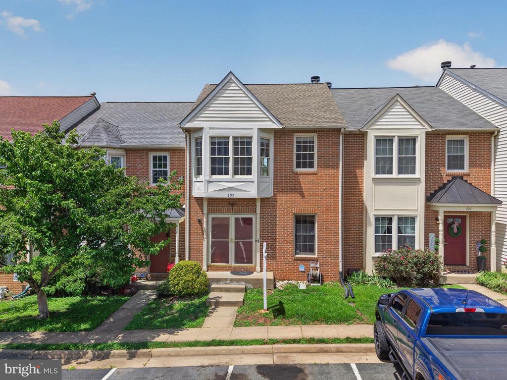 205 BRAEMAR PLACE
