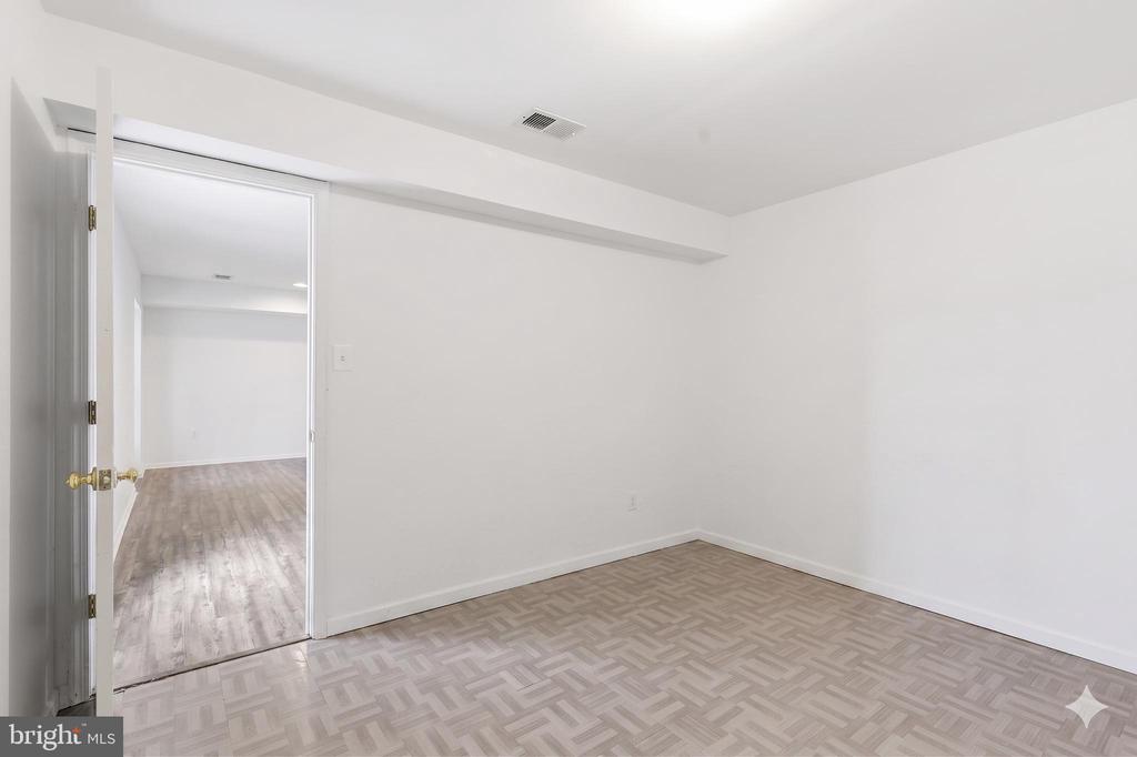 29 BARNUM DRIVE