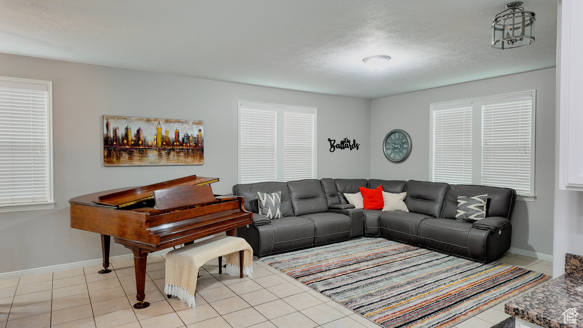 4555 W OPEN HILL DR.