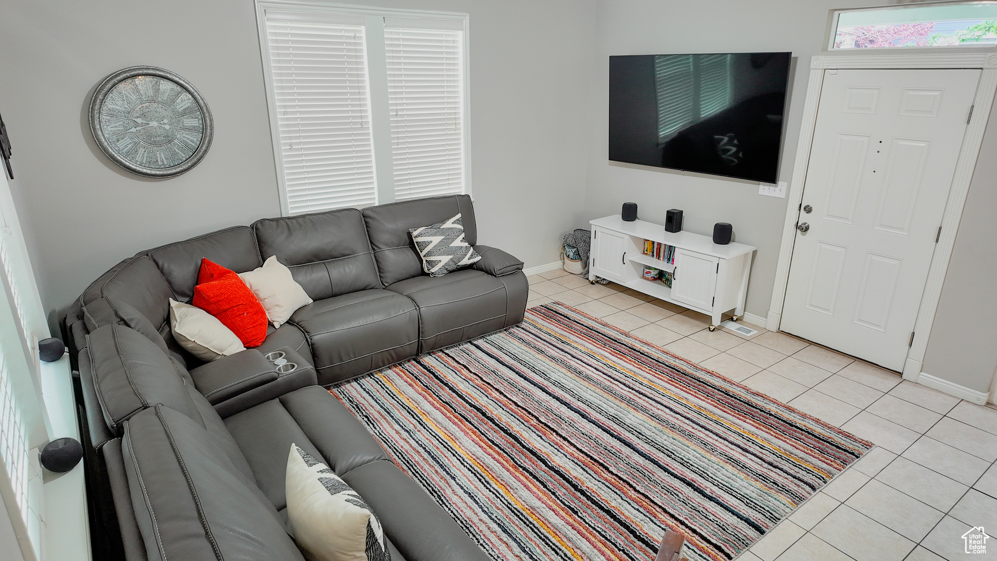 4555 W OPEN HILL DR.