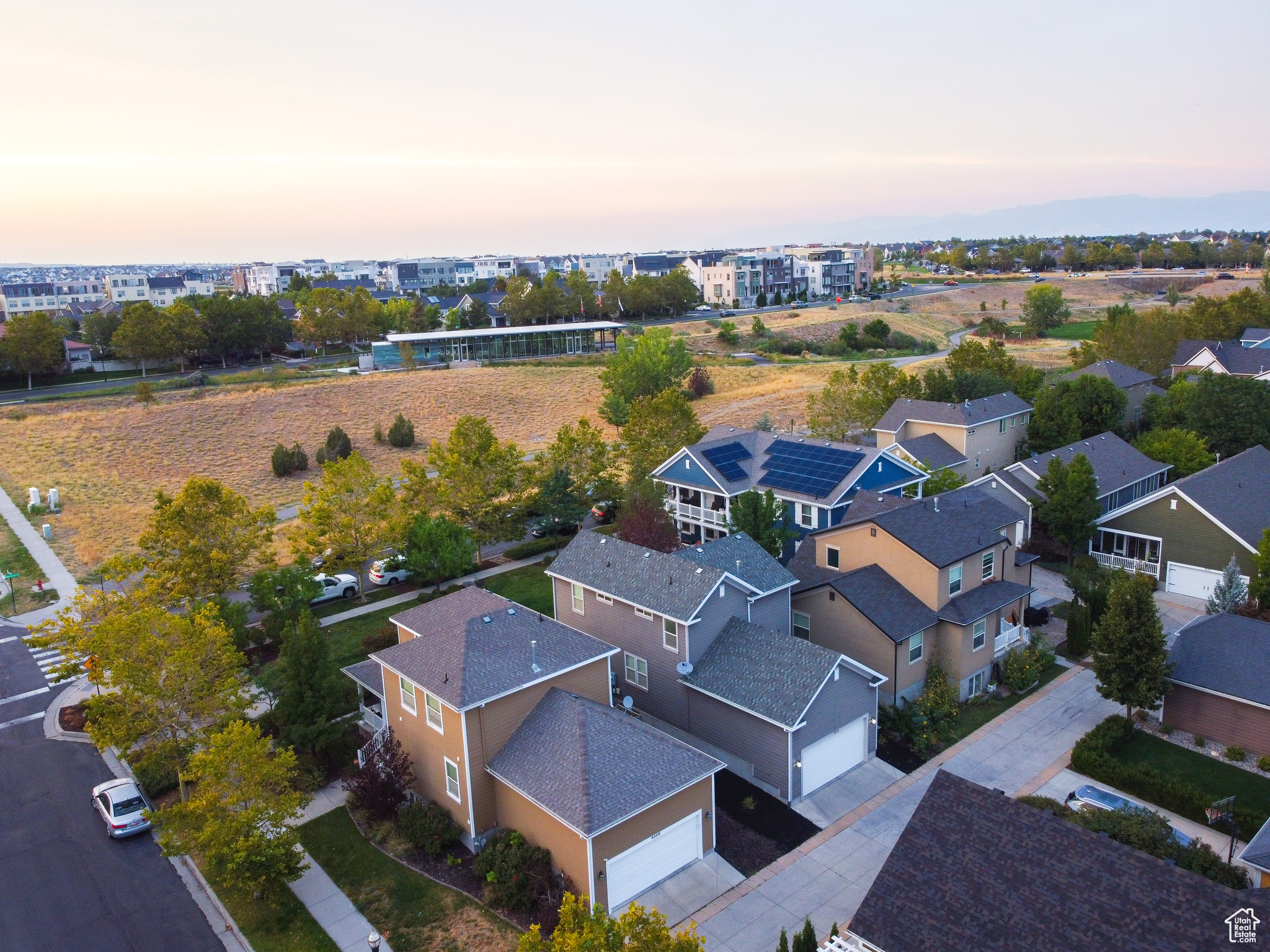 4555 W OPEN HILL DR.