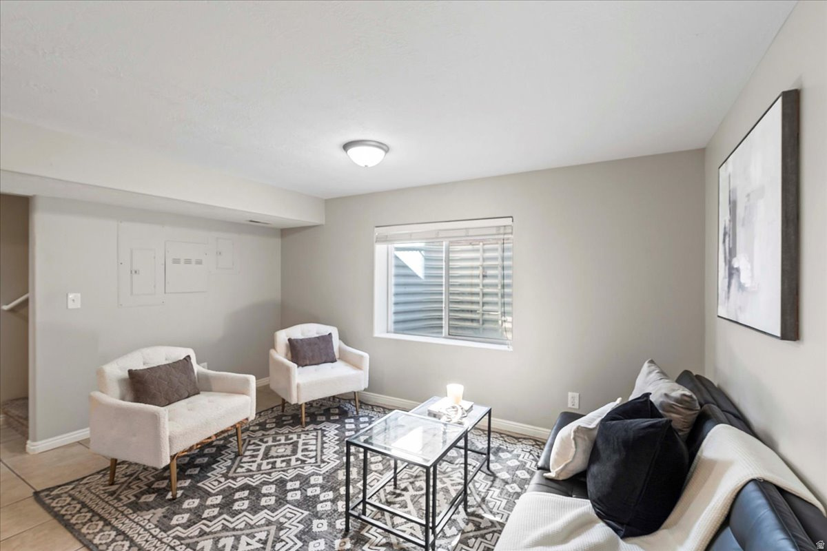 4555 W OPEN HILL DR.