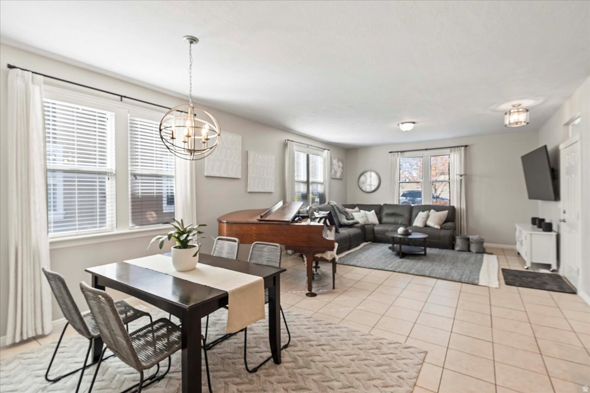 4555 W OPEN HILL DR.