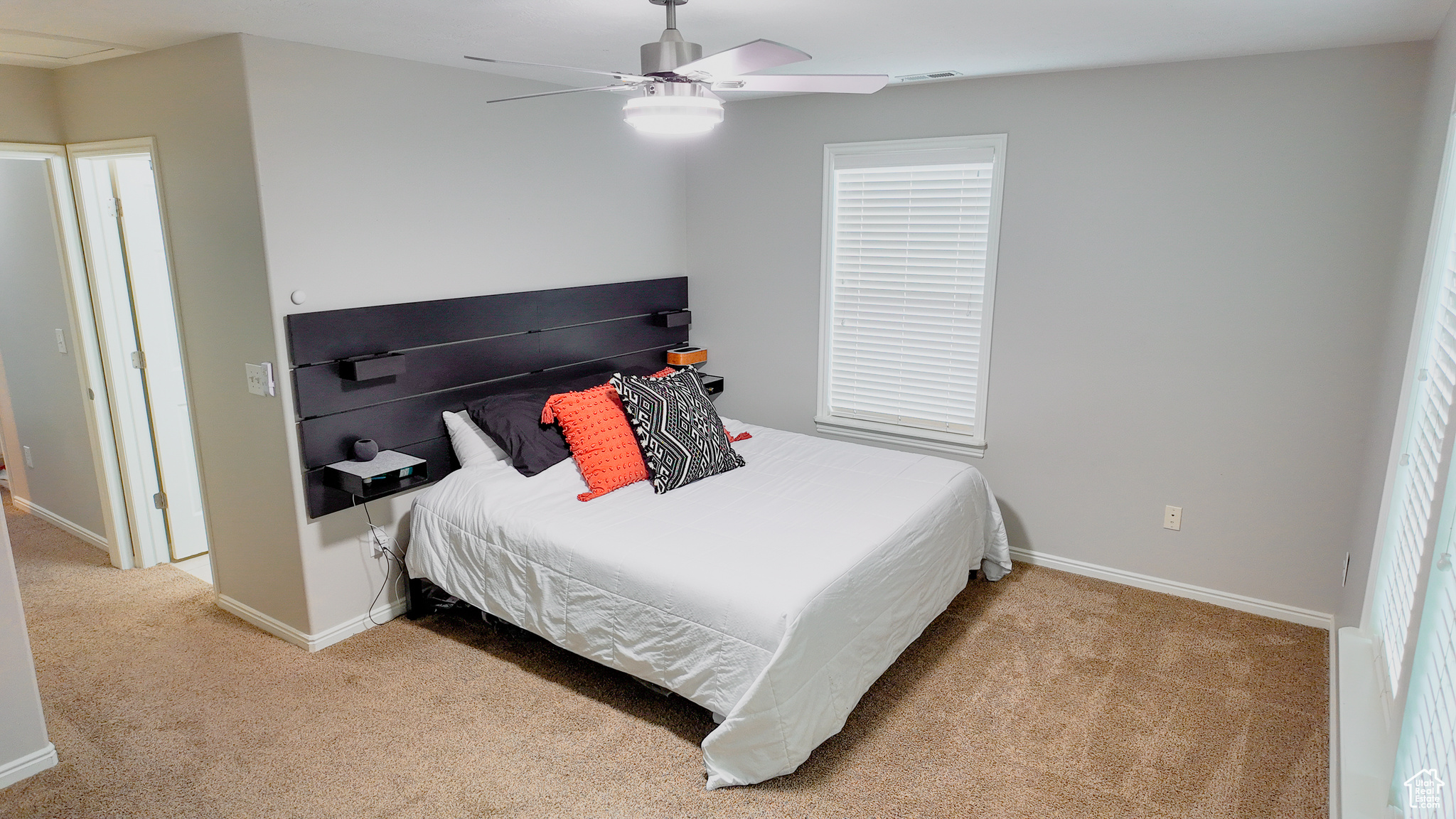 4555 W OPEN HILL DR.