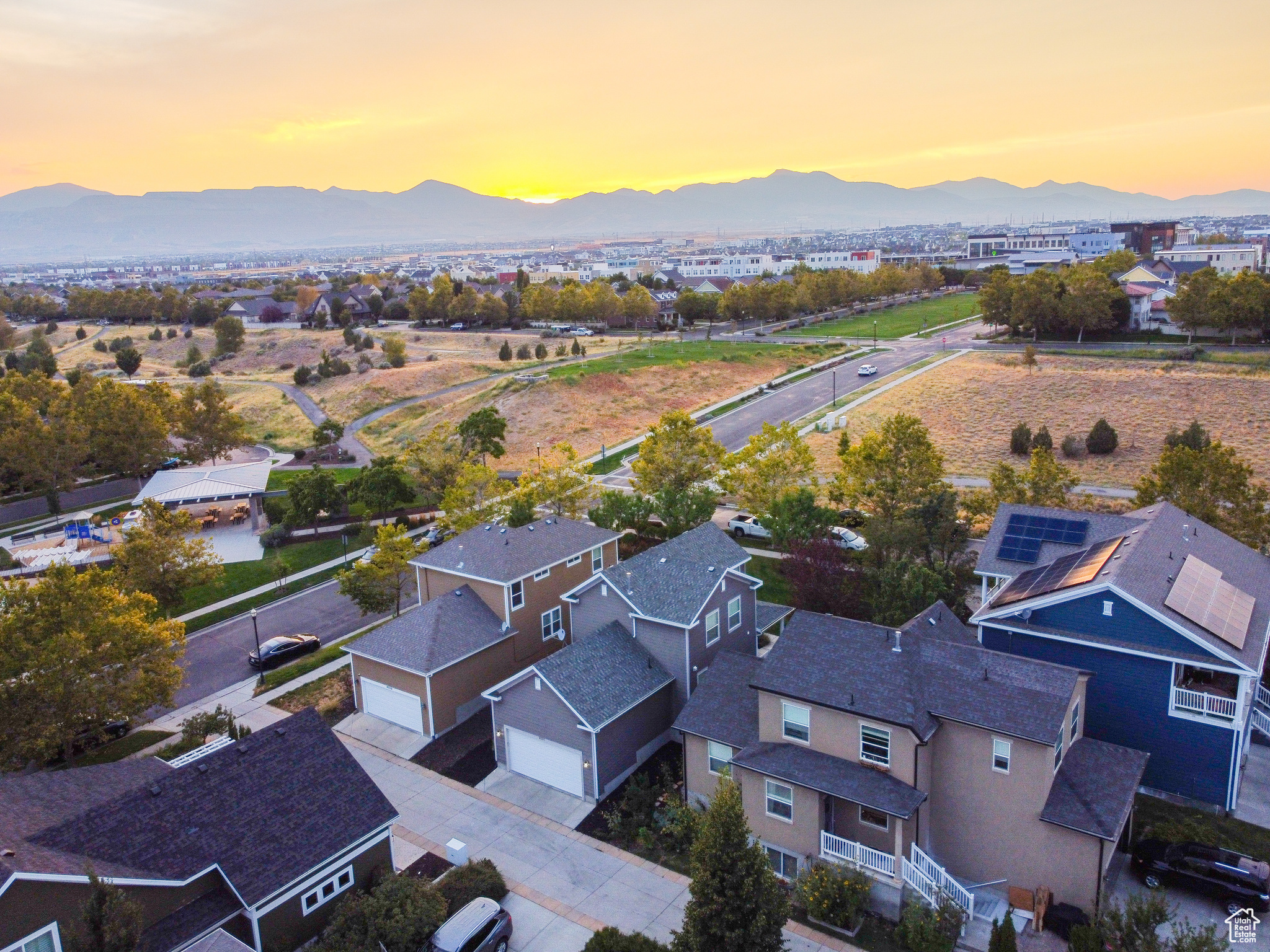 4555 W OPEN HILL DR.