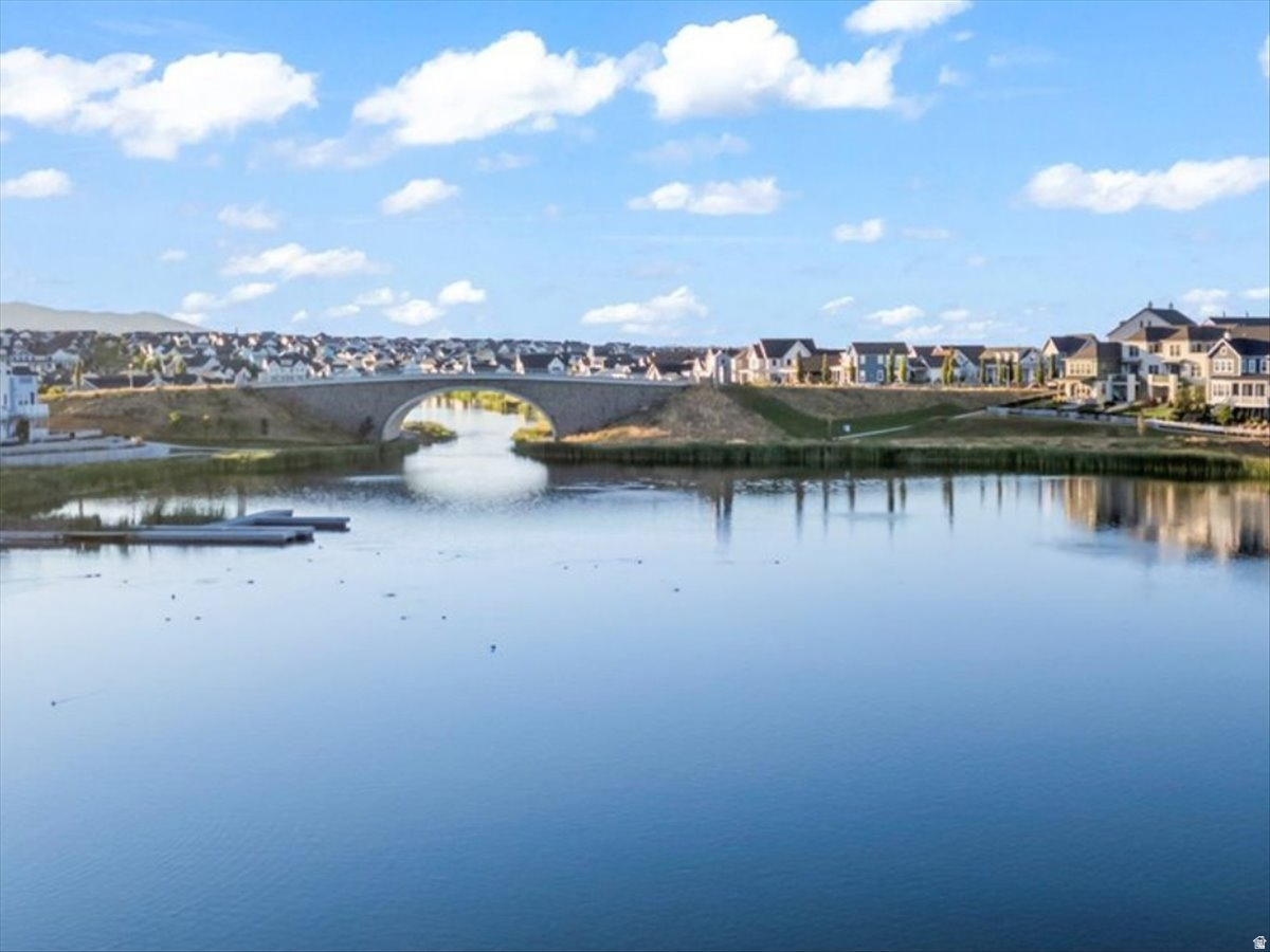 4555 W OPEN HILL DR.