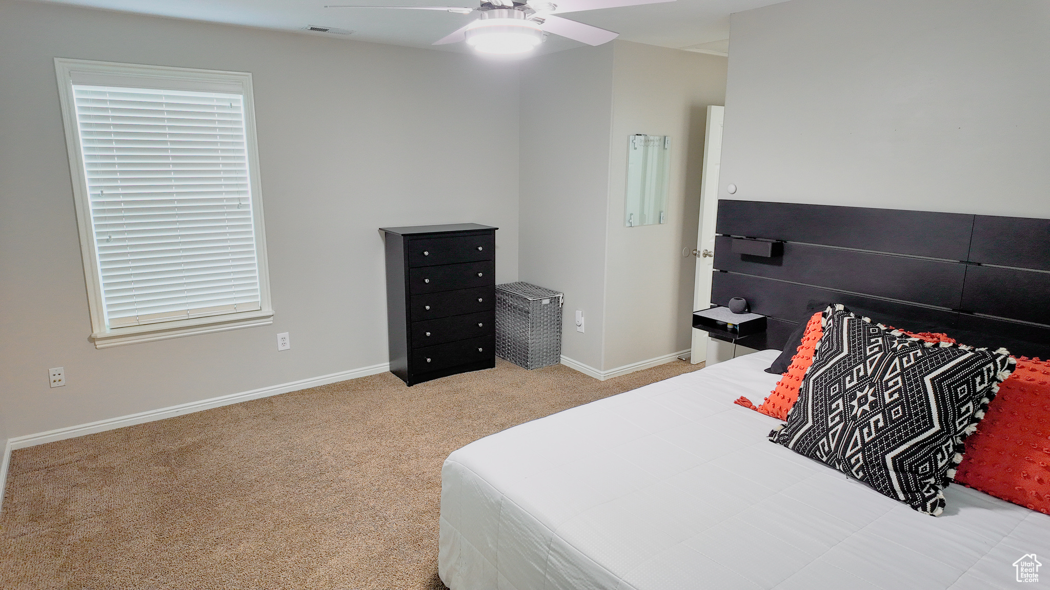 4555 W OPEN HILL DR.