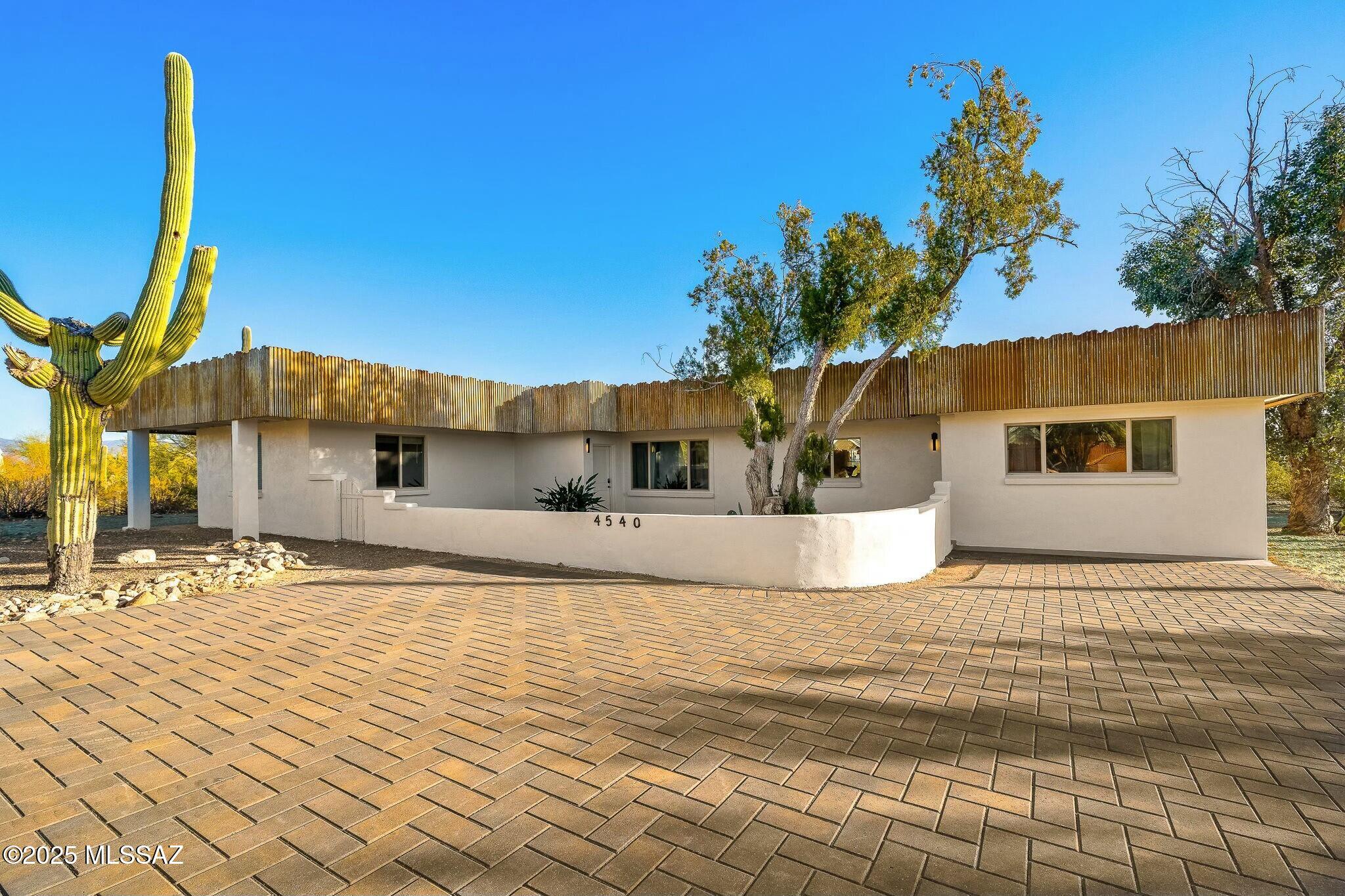4540 E River Road