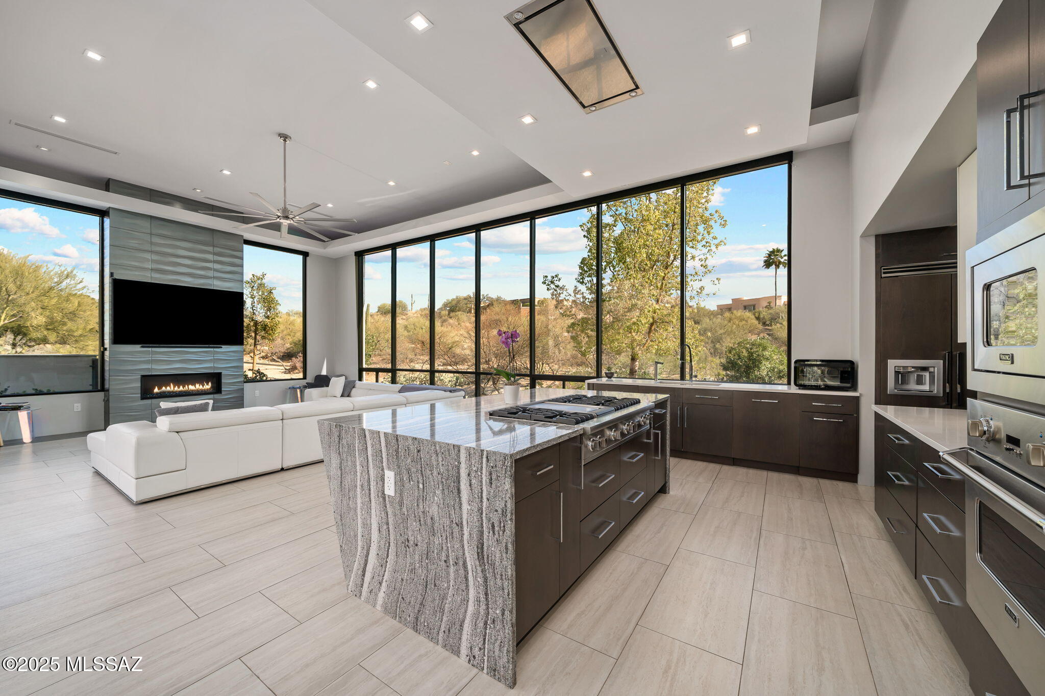 4911 E Mission Hill Drive