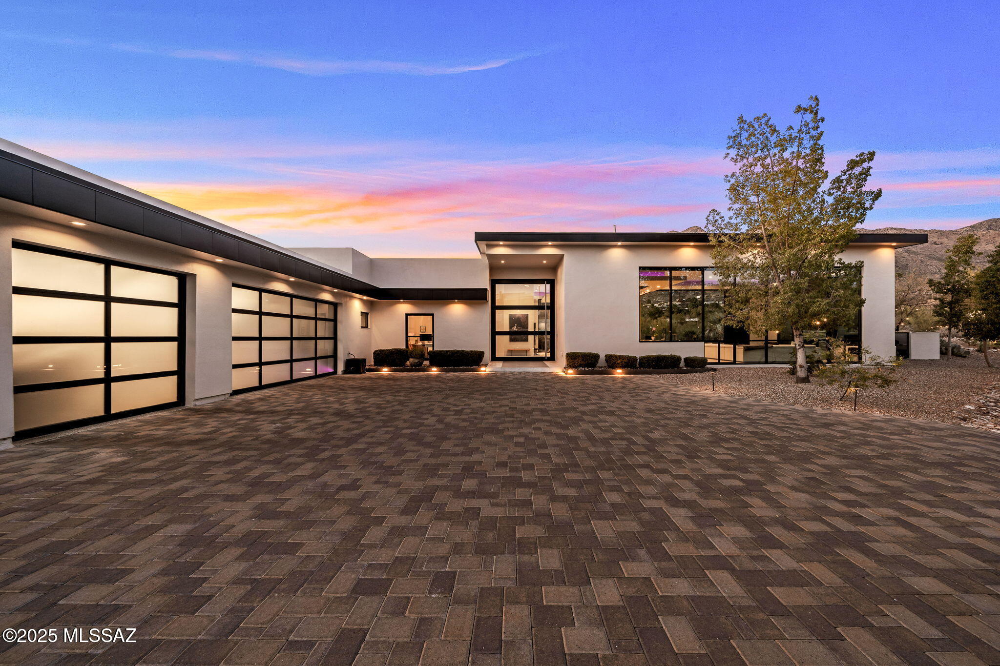 4911 E Mission Hill Drive