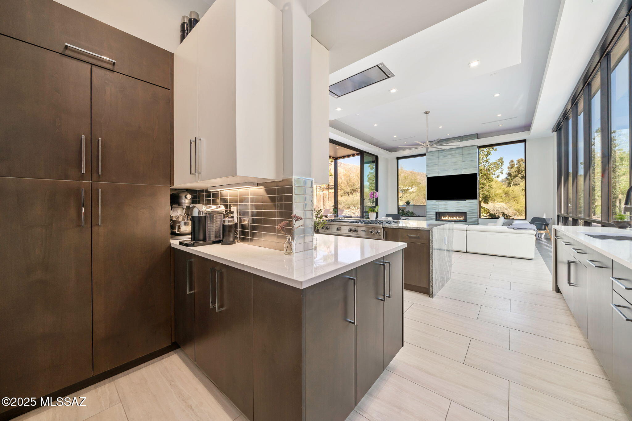 4911 E Mission Hill Drive