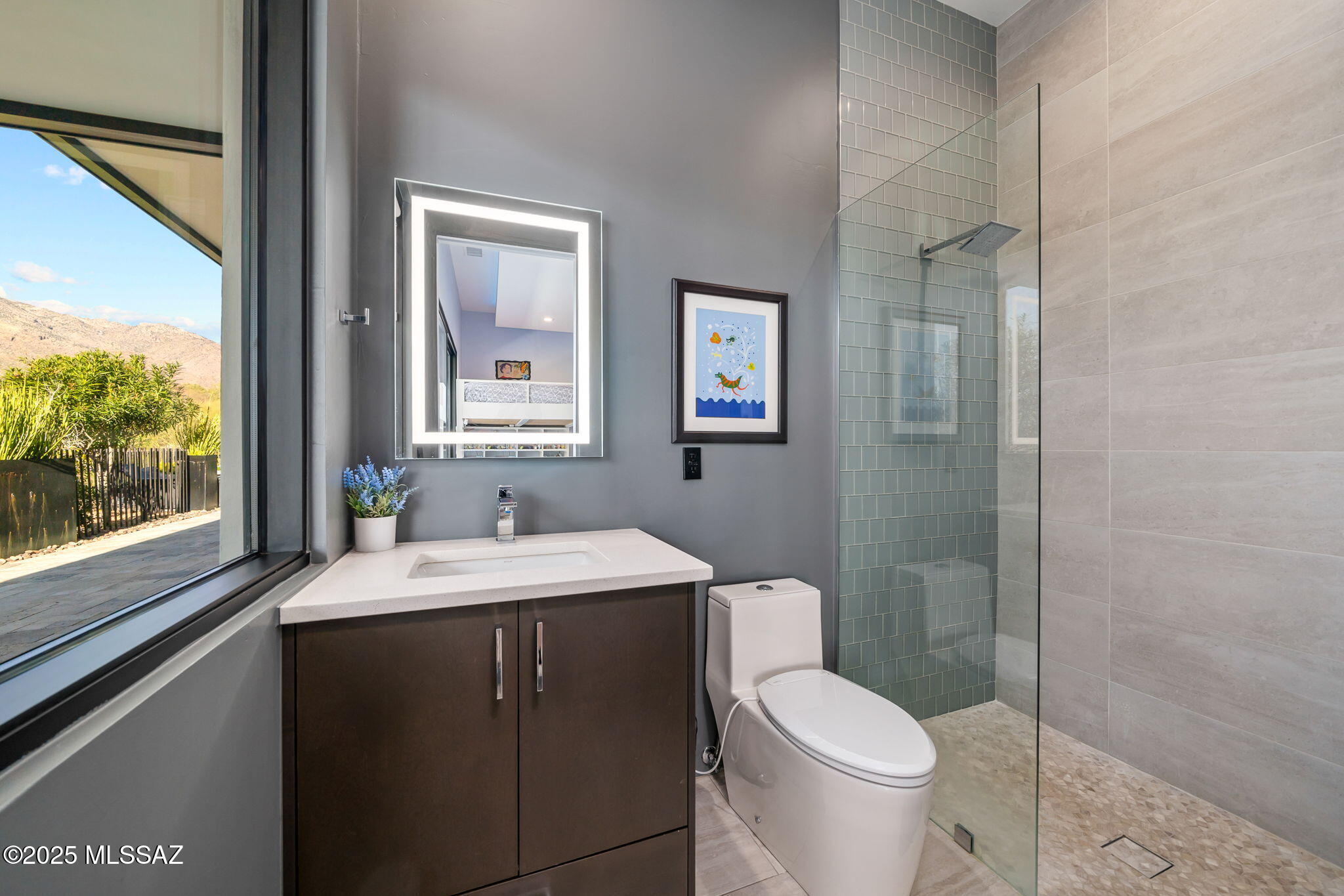 4911 E Mission Hill Drive