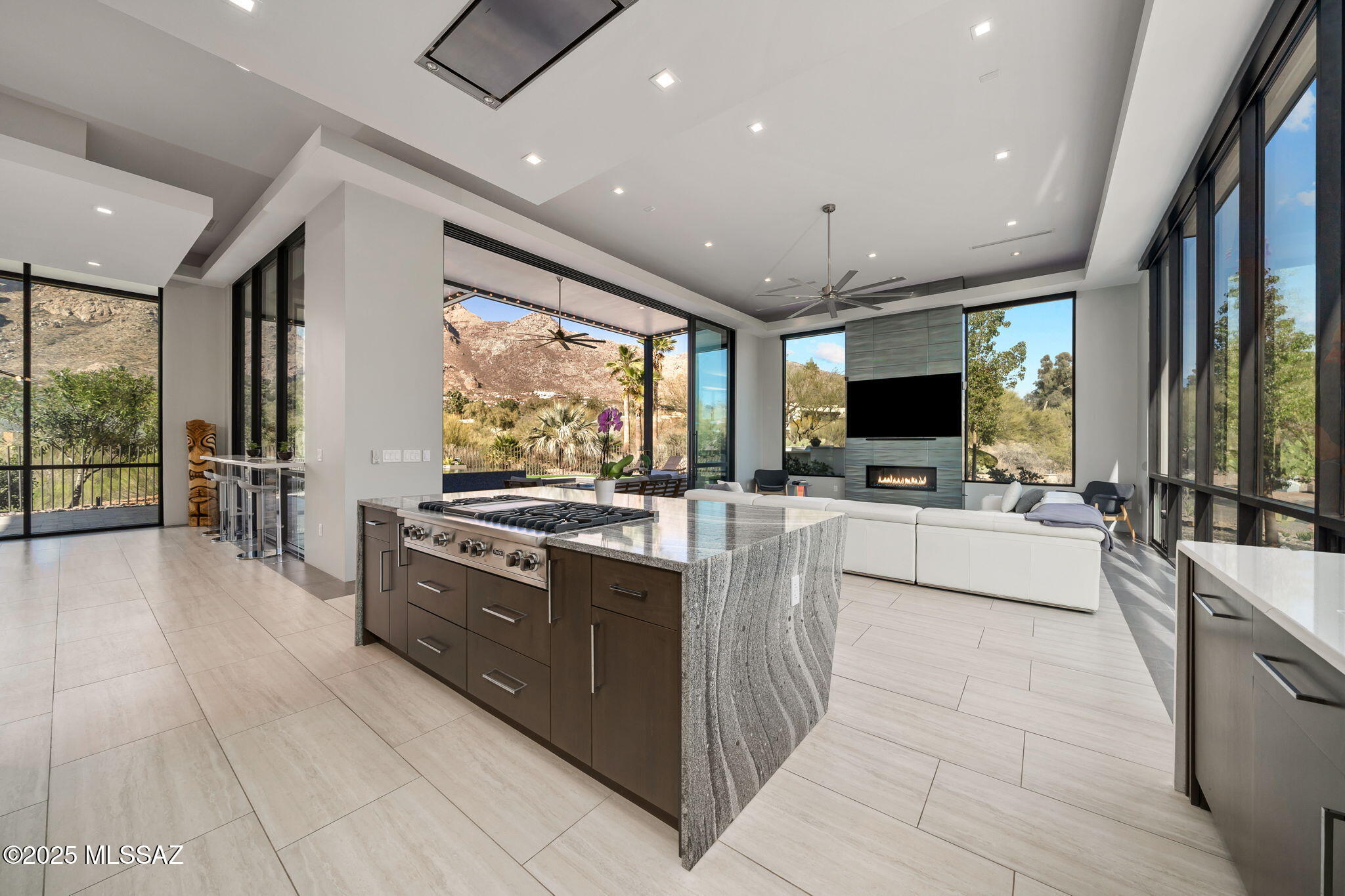 4911 E Mission Hill Drive