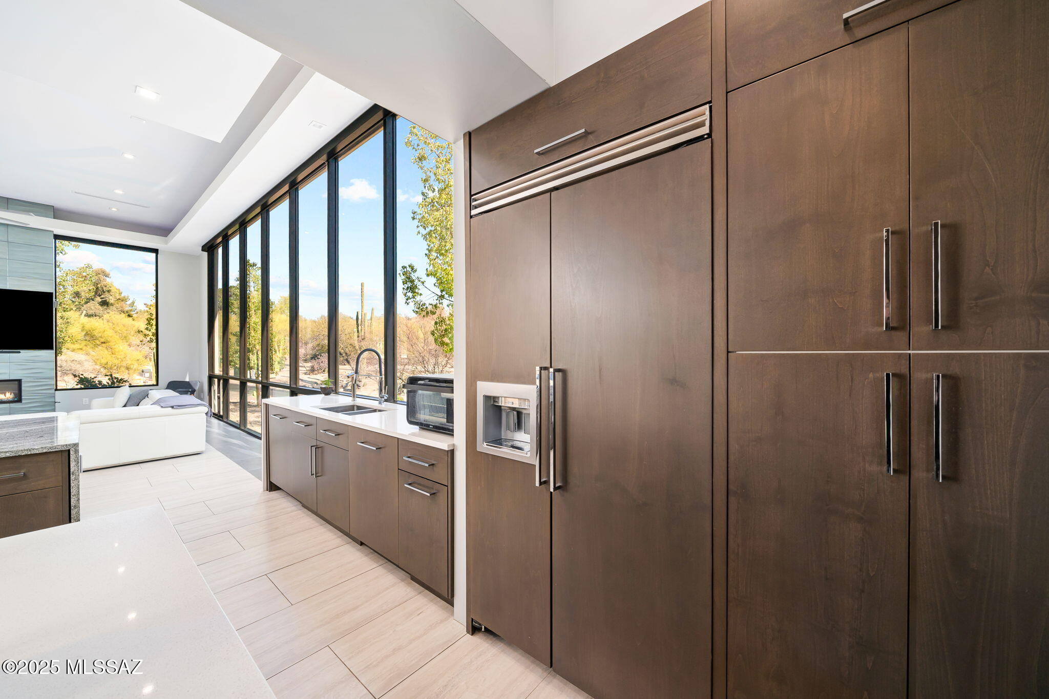 4911 E Mission Hill Drive