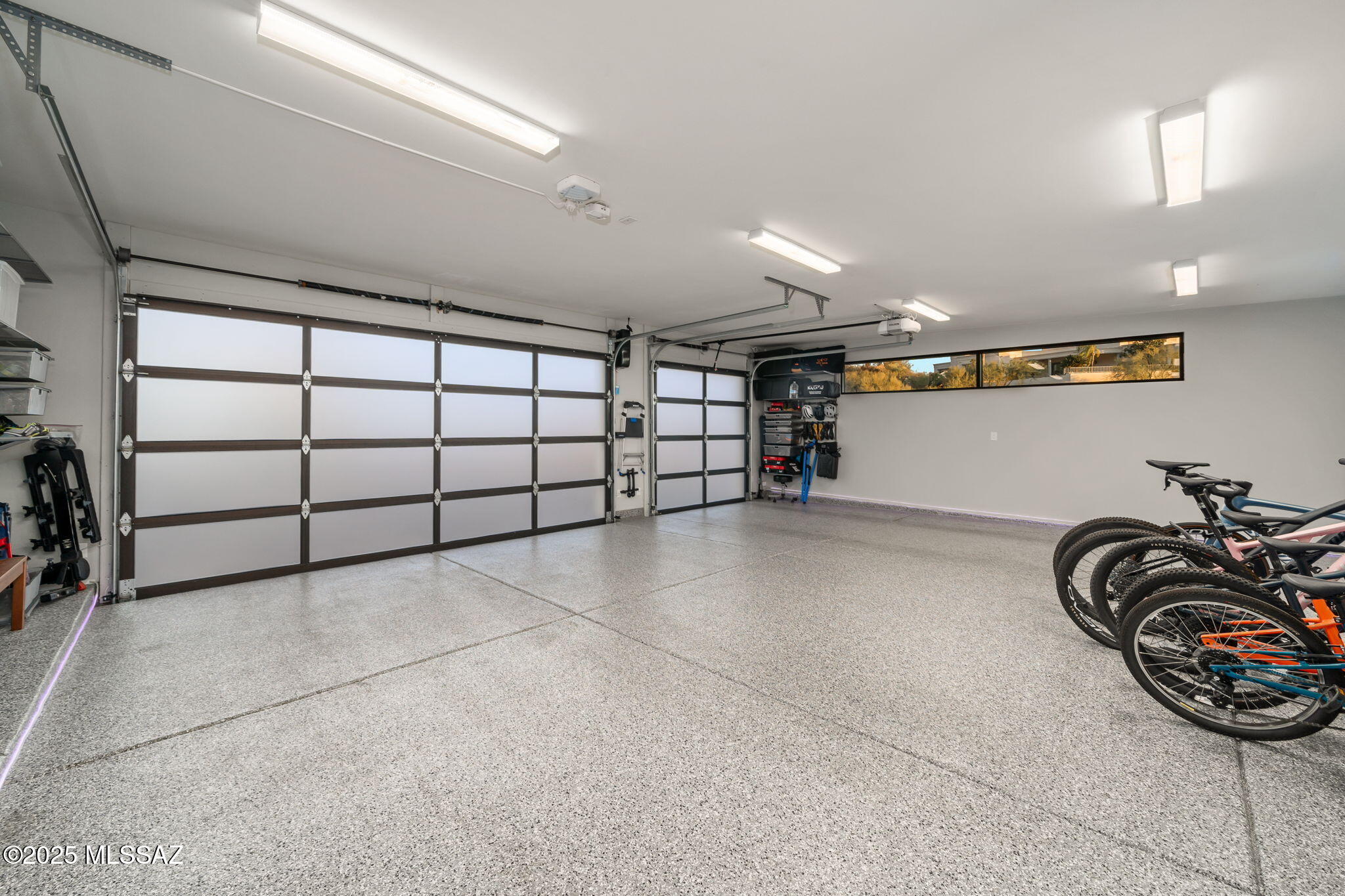 4911 E Mission Hill Drive