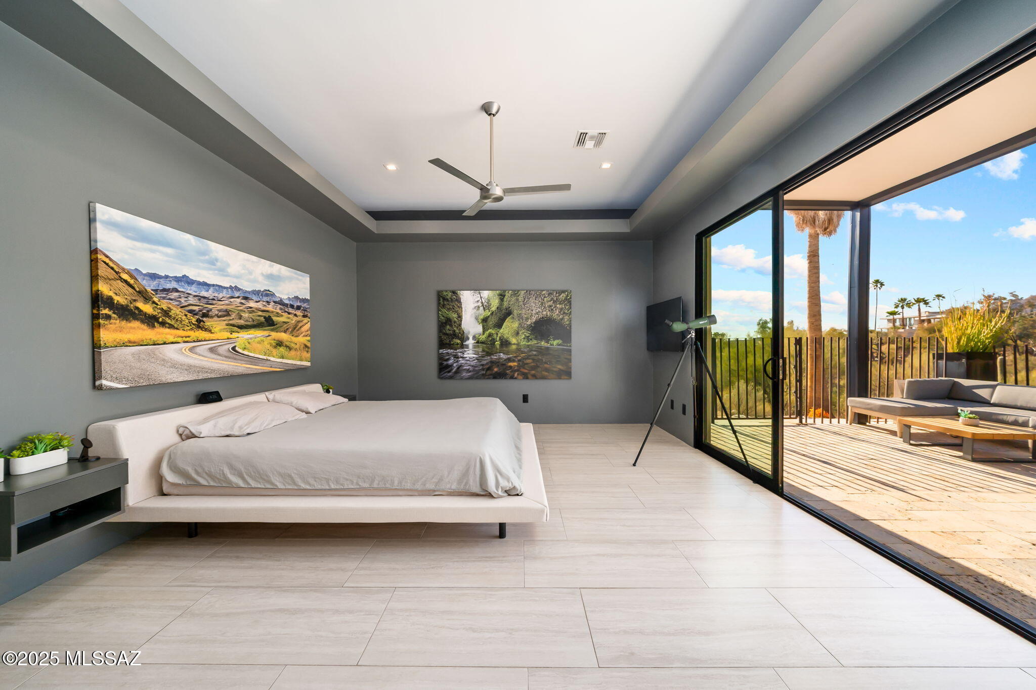 4911 E Mission Hill Drive