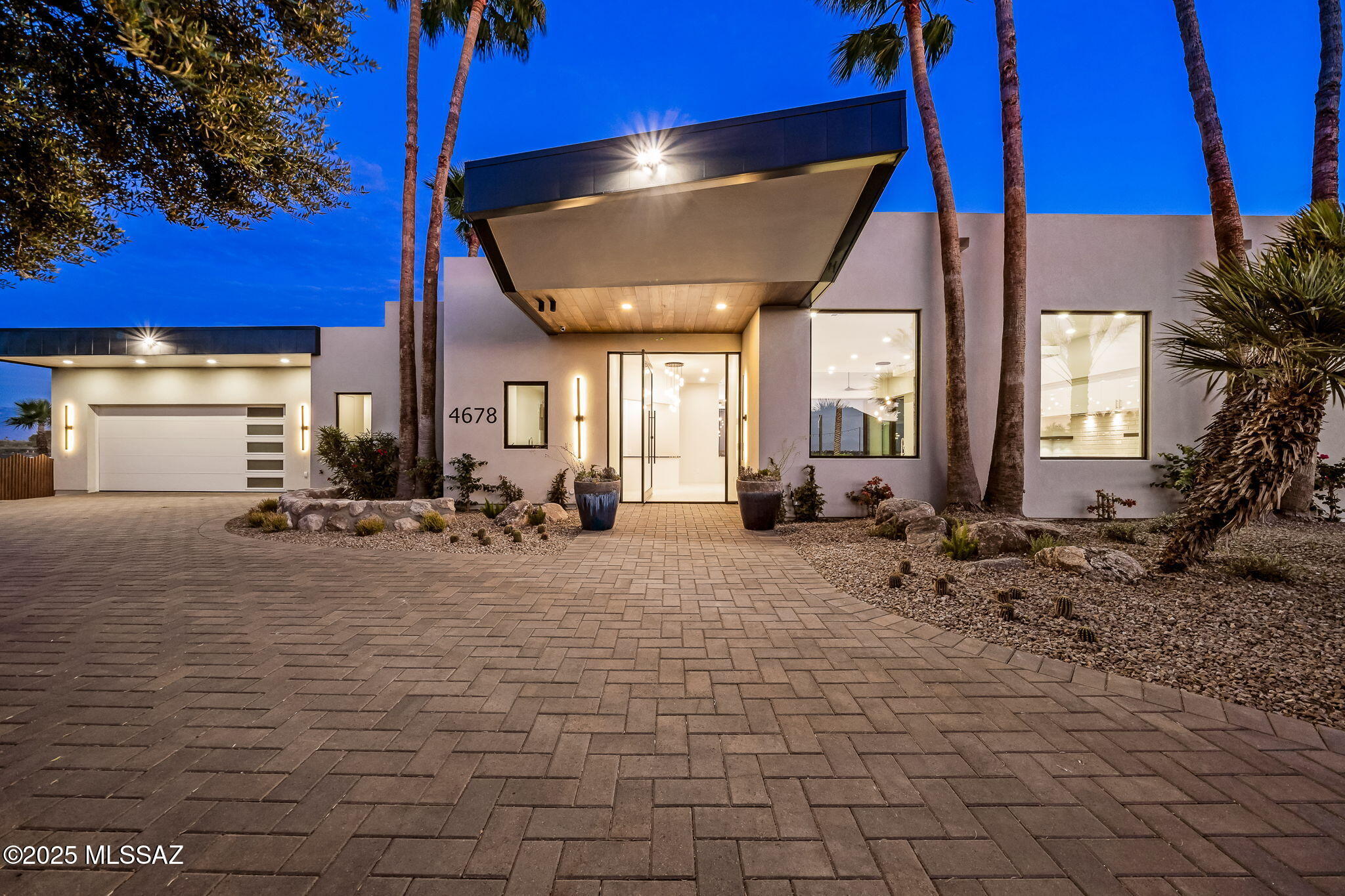 4678 E Coachlight Lane