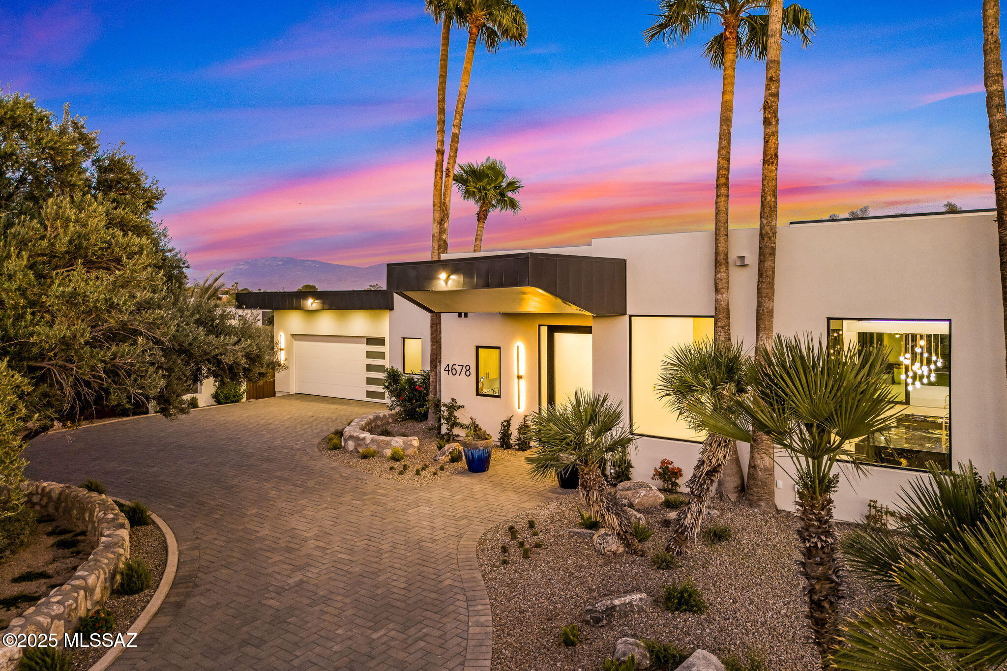 4678 E Coachlight Lane