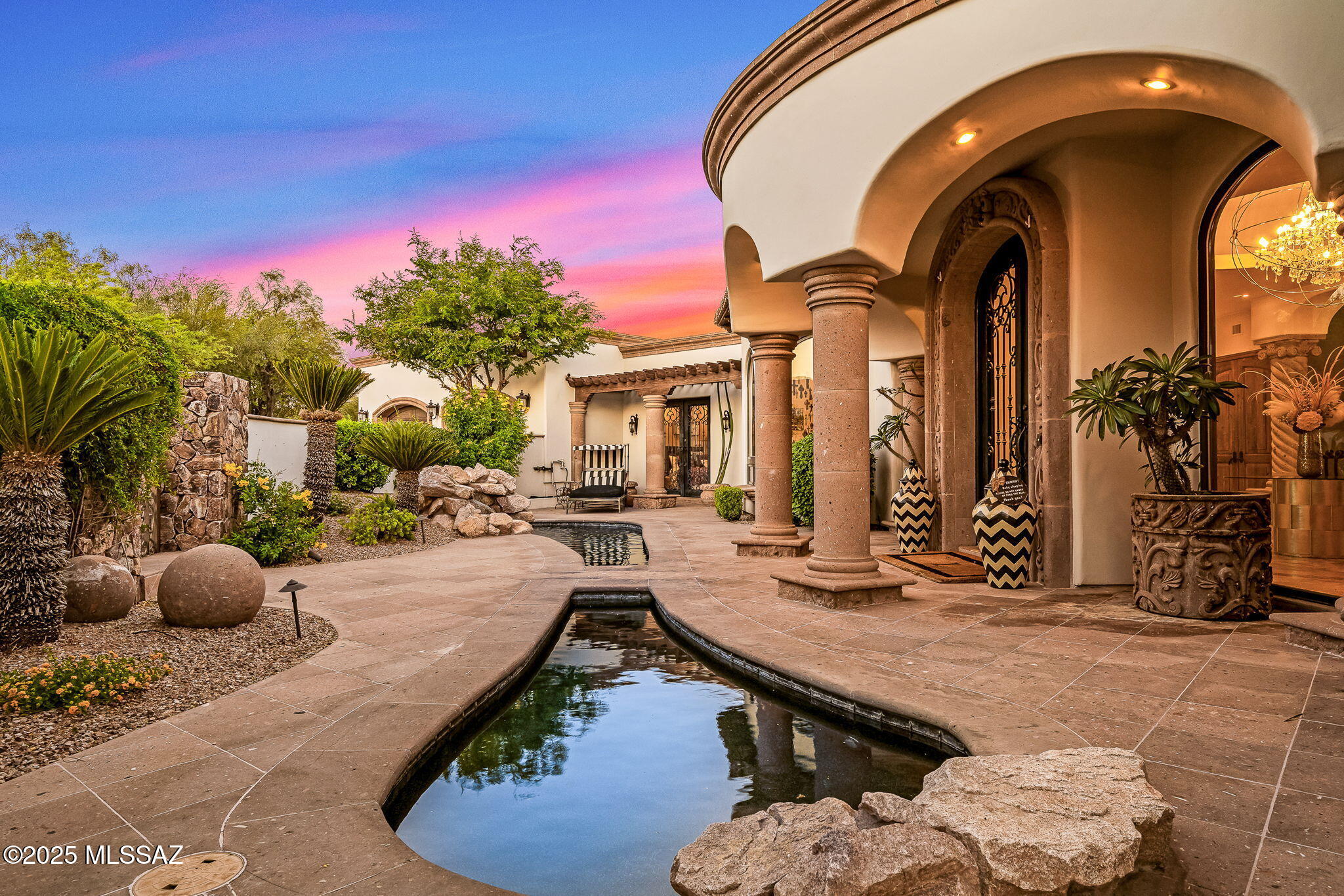 4615 N Placita Roca Blanca