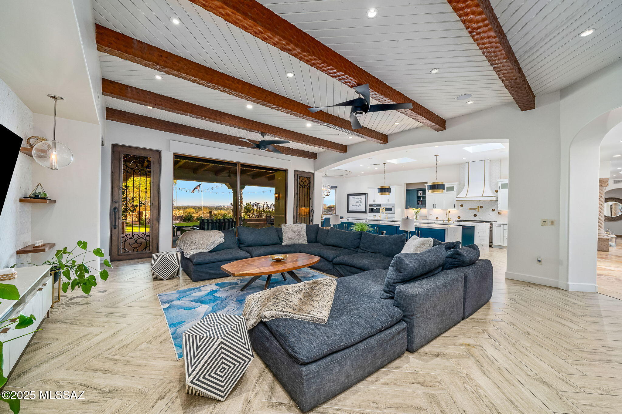 4615 N Placita Roca Blanca