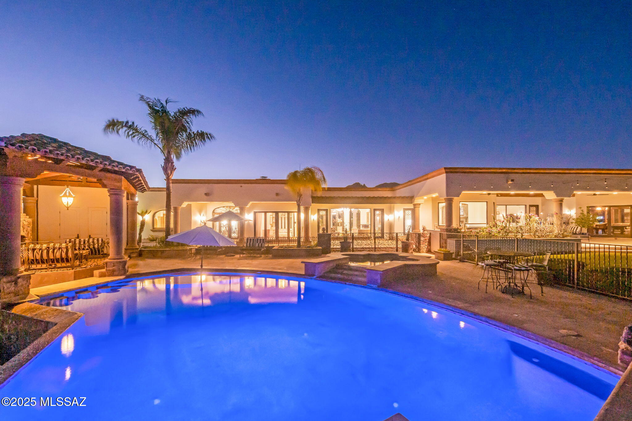 4615 N Placita Roca Blanca