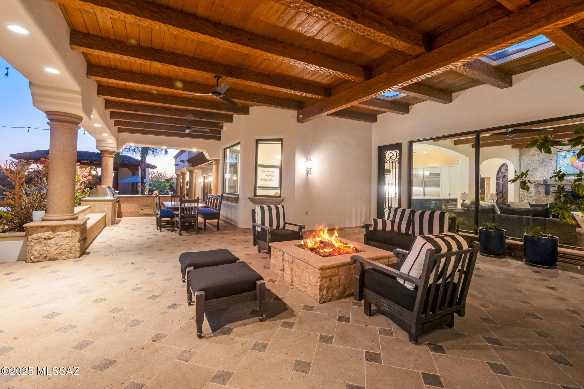 4615 N Placita Roca Blanca