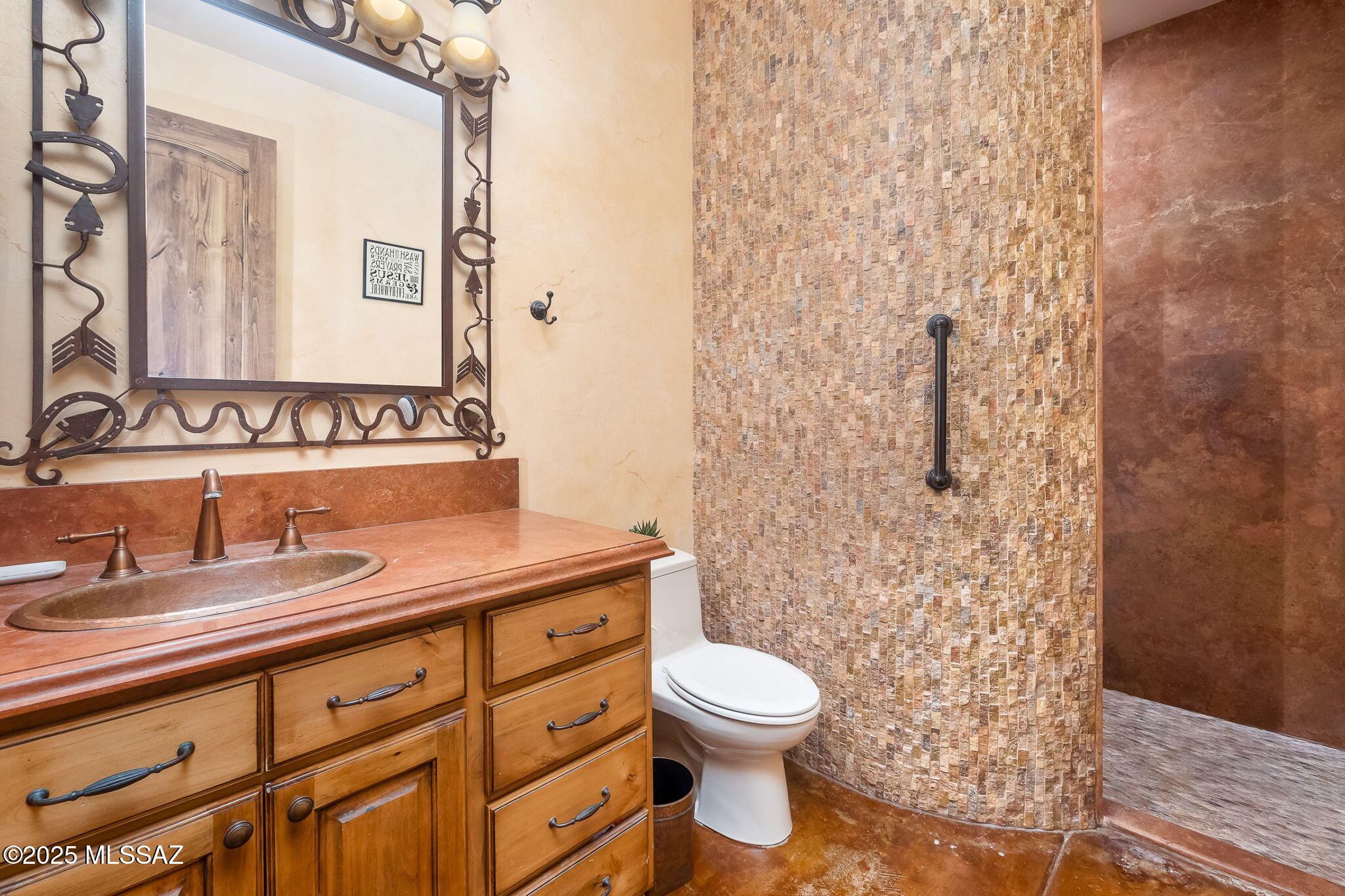 4615 N Placita Roca Blanca