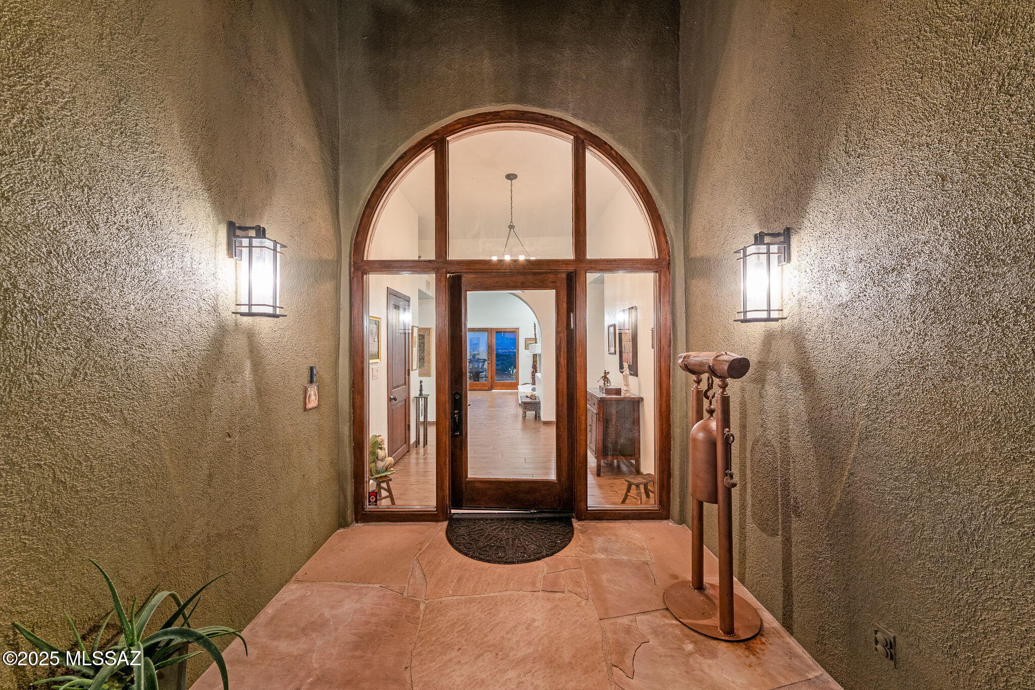 6050 N Paseo Valdear